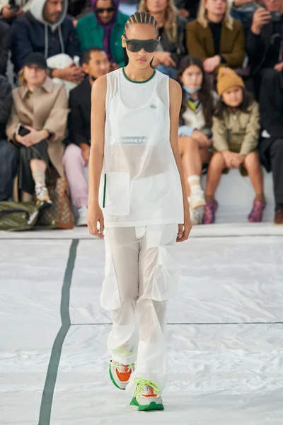 Look 40